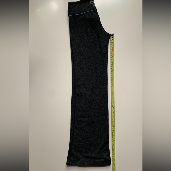 TNA Yoga Pants - Picture 3 of 6